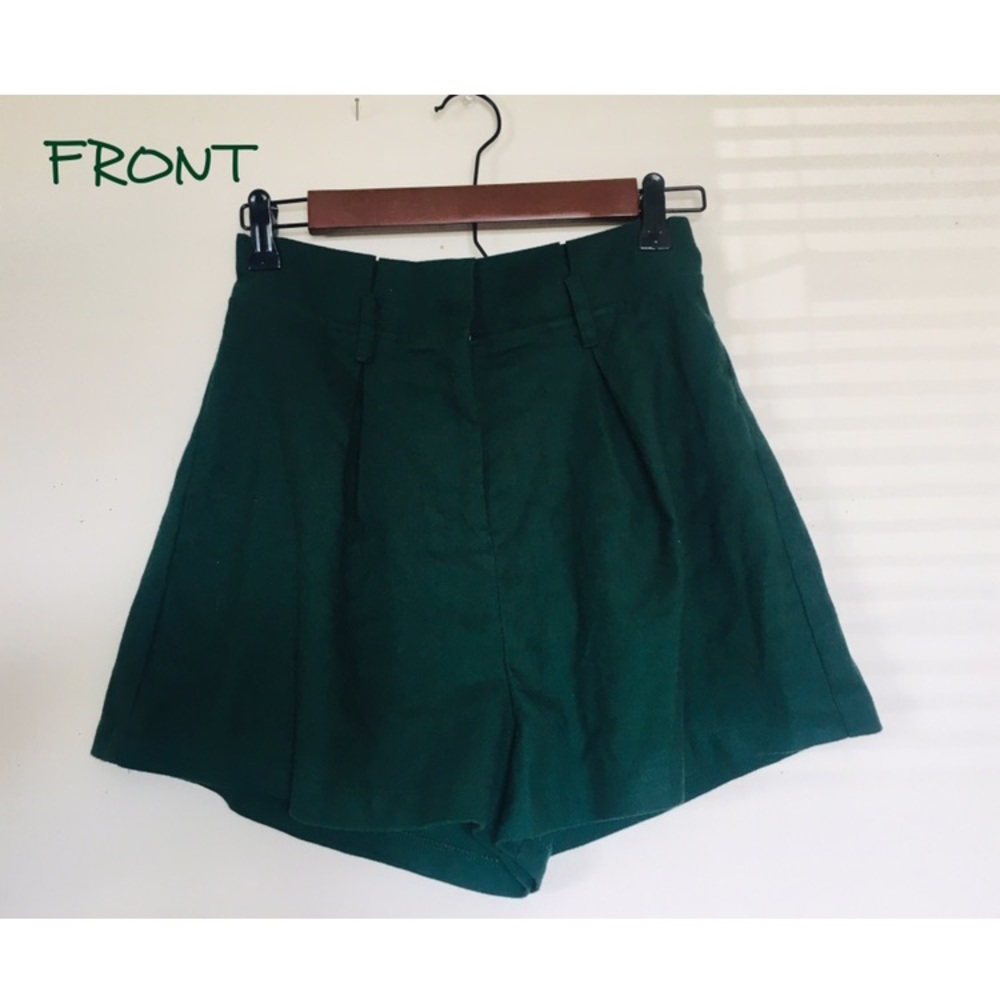 Dark Green Shorts💚🍃